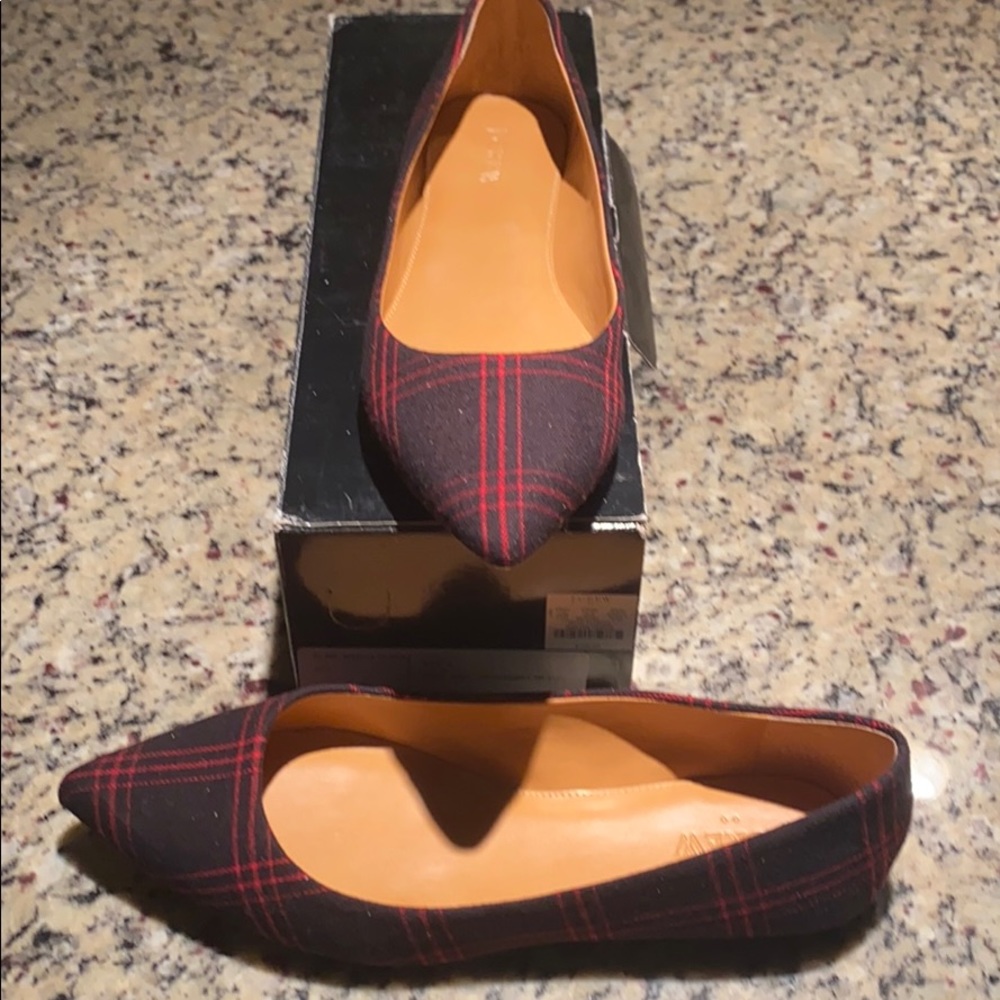 20:07  JCrew Plaid Pointed Flats - Picture 10 of 12